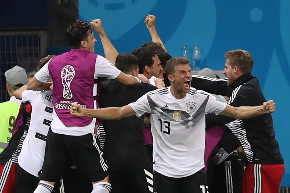 Toni Kros SRUŠIO Švedsku u poslednjim sekundama, "fudbal je igra u kojoj UVEK pobeđuju NEMCI" (2:1)!