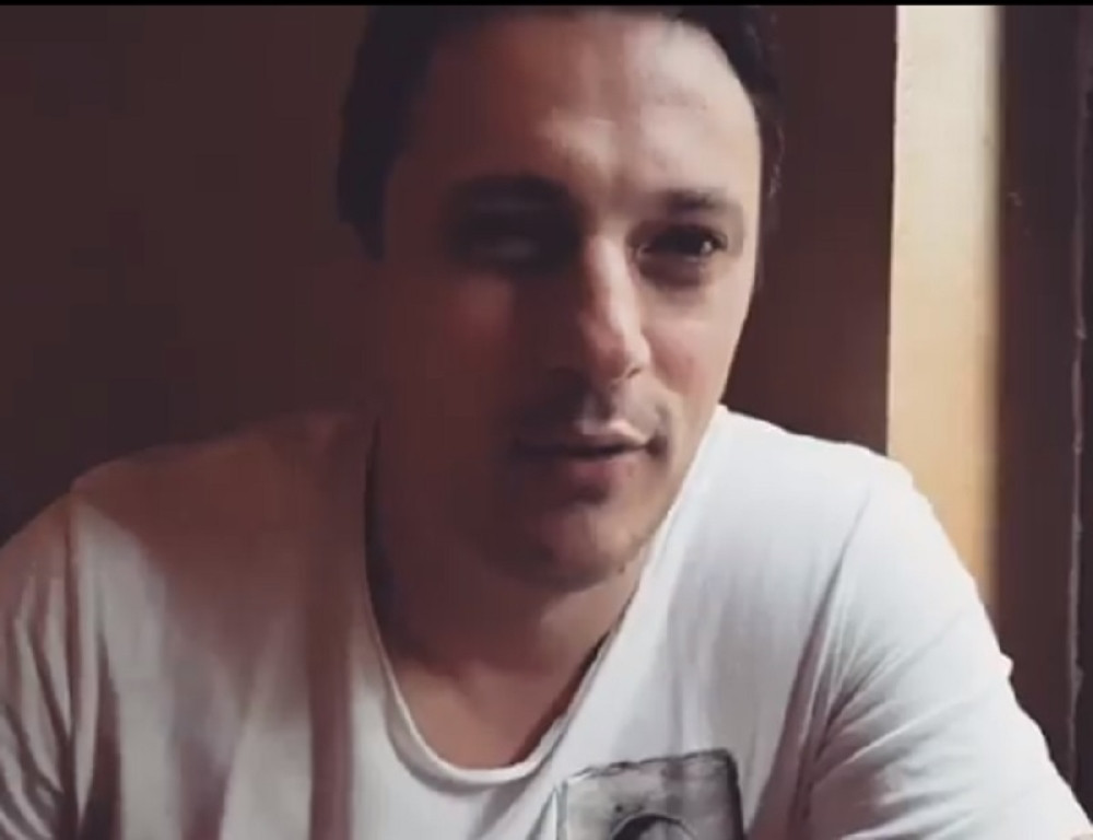 Andrija Milošević se opustio na plaži u Portoriku i zabeležio nešto što je izazvalo veliku pažnju (VIDEO)