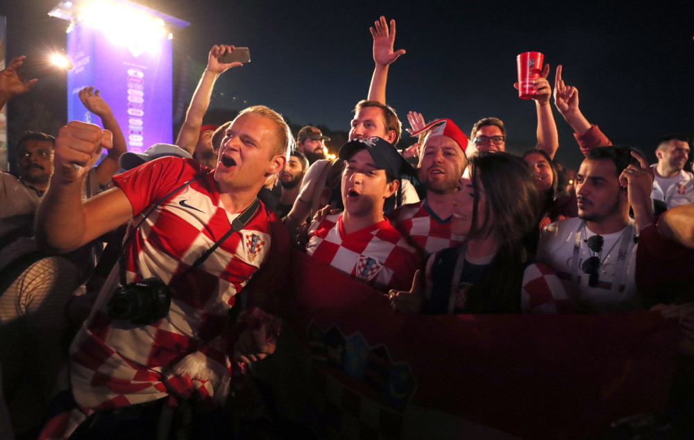 Hrvatska nacija sve češće upražnjava ČUDNE seksualne odnose! Tamo se više ne zna ko koga j..! (VIDEO)