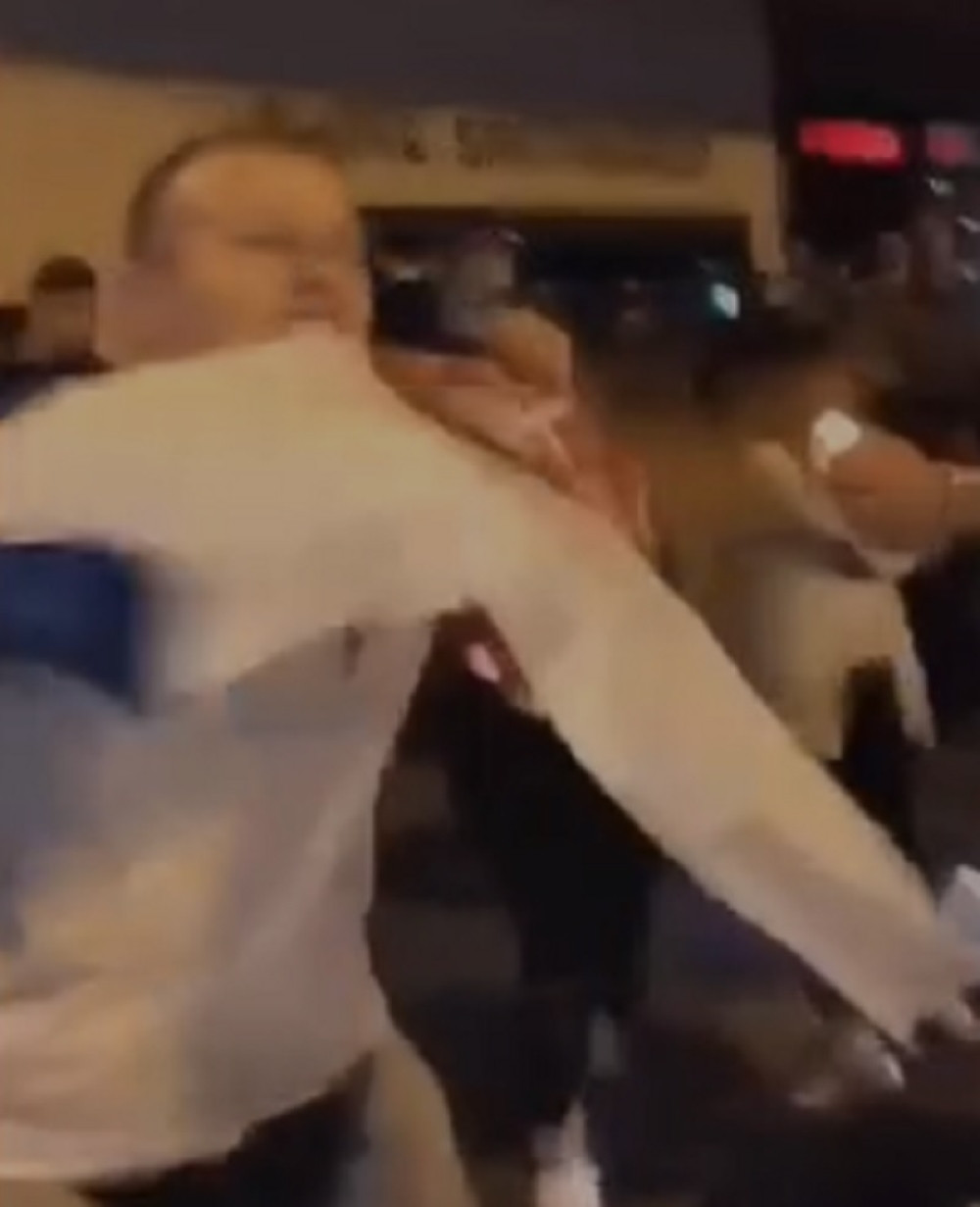 Pogledajte šta su Albanci i Hrvati RADILI sa srpskom zastavom