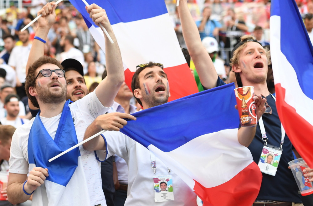 Francuzi će sutra imati podršku Makrona, ali i glumice na čiju pomisao se zavrti u glavi