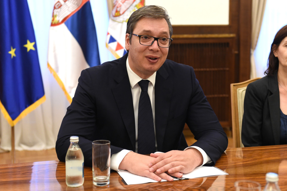 Pogledajte kako je izgledao i šta je govorio predsednik Aleksandar Vučić u 7. razredu osnovne škole (VIDEO)