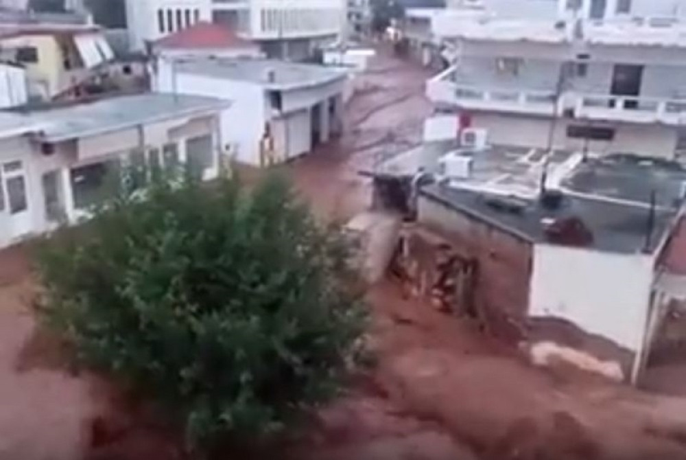 HAOS SE NASTAVLJA~Pale i PRVE ŽRTVE NEVREMENA u Grčkoj, autoputevi kao reke, turisti se HITNO evakuišu