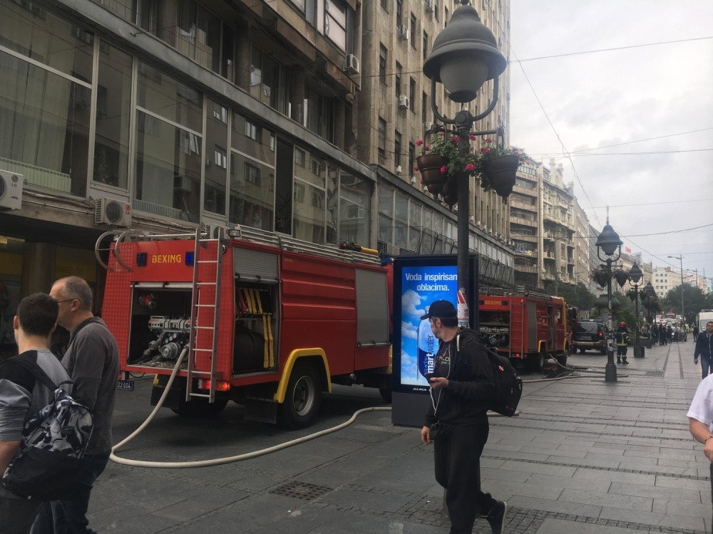 Hitne službe na licu mesta, velika količina DIMA, ne zna se da li ima ŽRTAVA