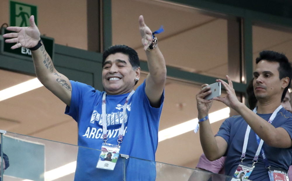 Maradona Belorusima rekao "ZBOGOM", evo koji klub preuzima!