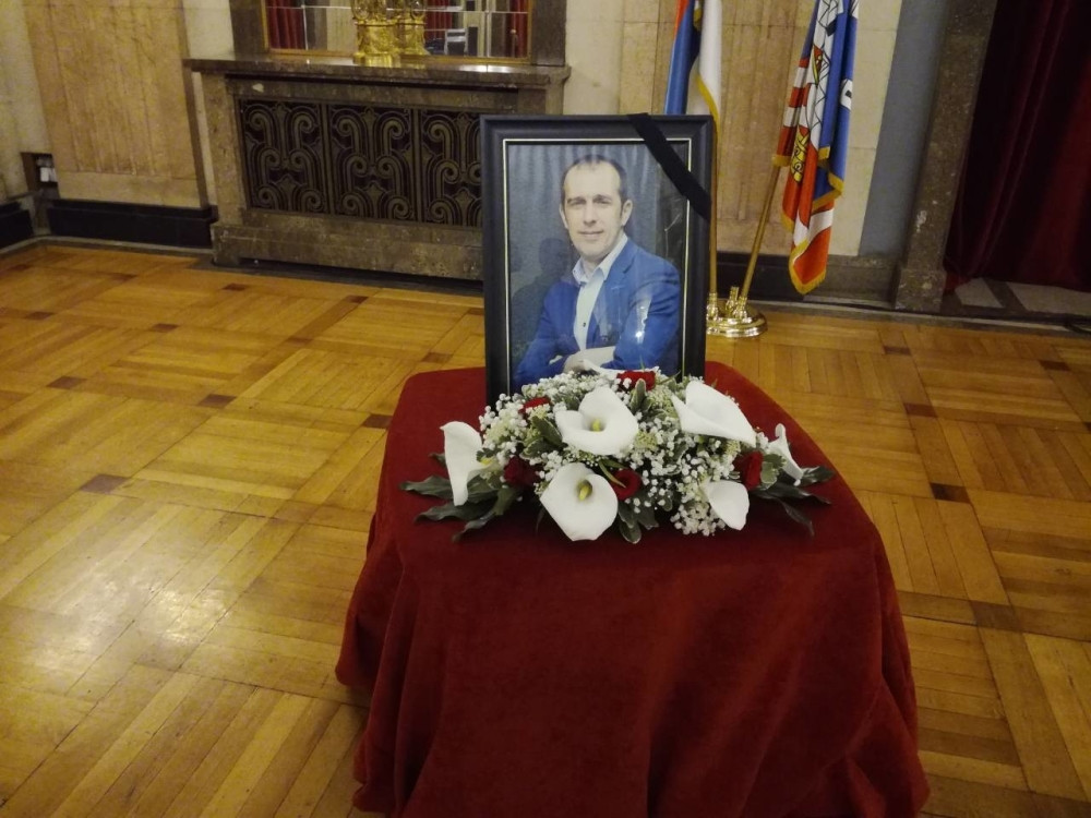 Bog ga je pozvao sebi da vodi fudbalske igre gore, nije smeo da nas napusti!