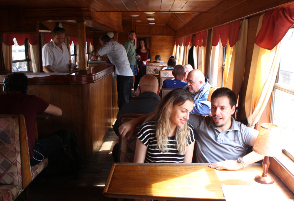 Suze na ispraćaju „Romantike“