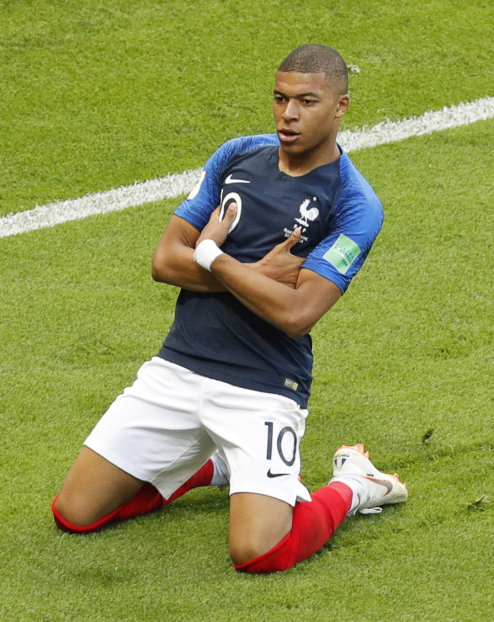 Legendarni Francuz: Mbape je budućnost fudbala, samo ON može naslediti Ronalda i Mesija