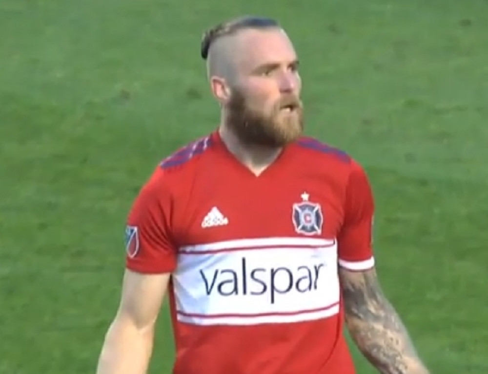 Pokazao zašto je dobio poziv za reprezentaciju Srbije, "srpskom Čikagu" bod na gostovanju! (VIDEO)