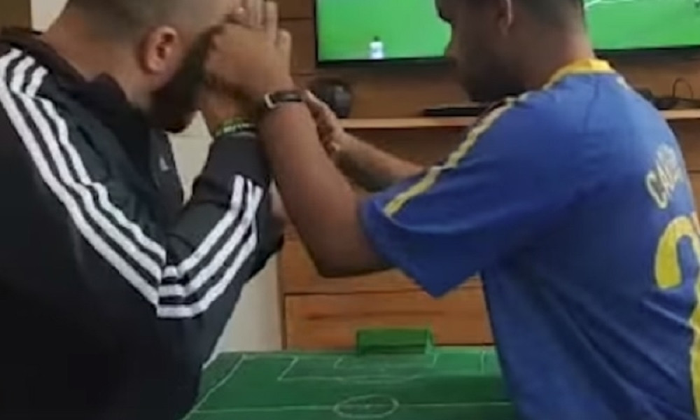 On je slep i gluvonem, ali su mu prijatelji priredili OVO, da bi osetio ATMOSFERU sa Mondijala (VIDEO)