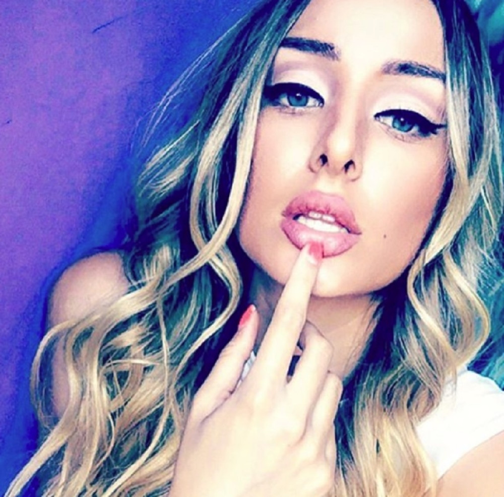 Lunin dobar prijatelj otkrio sve o njoj! Evo šta je Đoganijeva radila letos u Crnoj Gori!