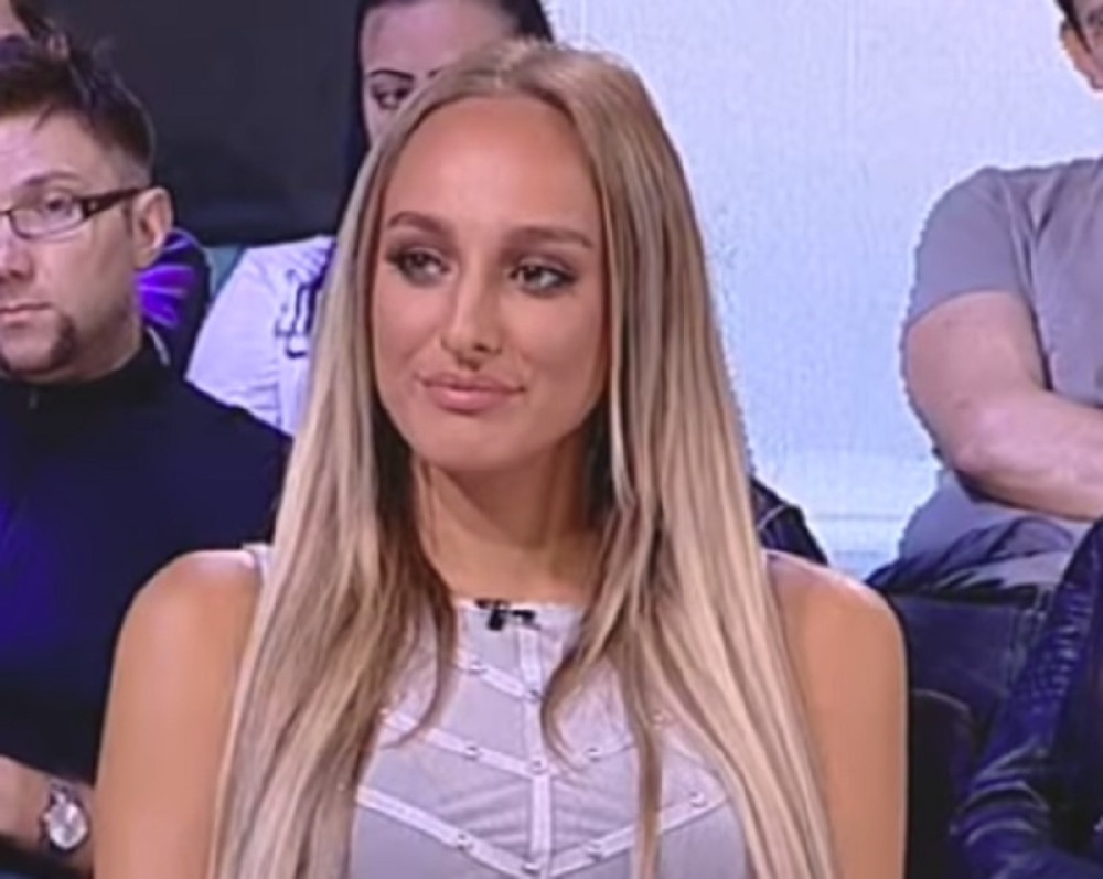 BILI SU BAŠ ZALJUBLJENI! Ovo je jedina slika Lune Đogani i Veljka Ražnatovića kada su bili u vezi (FOTO)