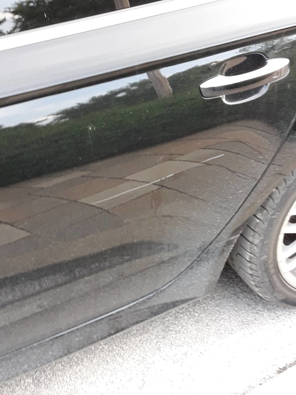 Oštećena dva službena vozila Partizana, pogledajte KAKO