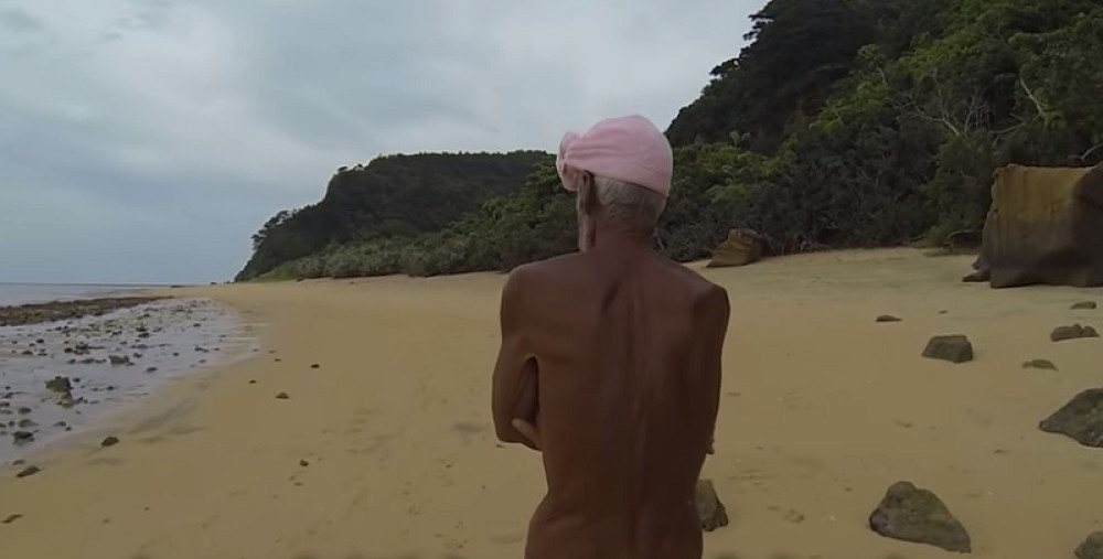 Živeo je SAM na OSTRVU 82 godine, a onda je jednog dana po njega DOŠLA POLICIJA!