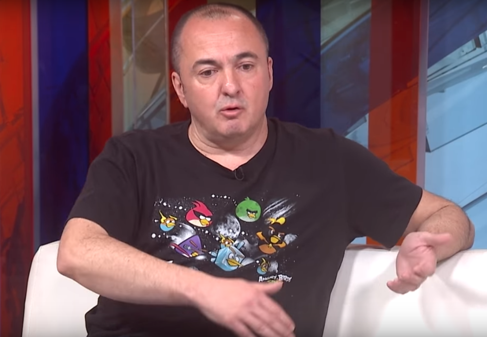 Skandal! Komšić bi da prizna nezavisno Kosovo, a profesor iz Beograda ga obasipa pohvalama