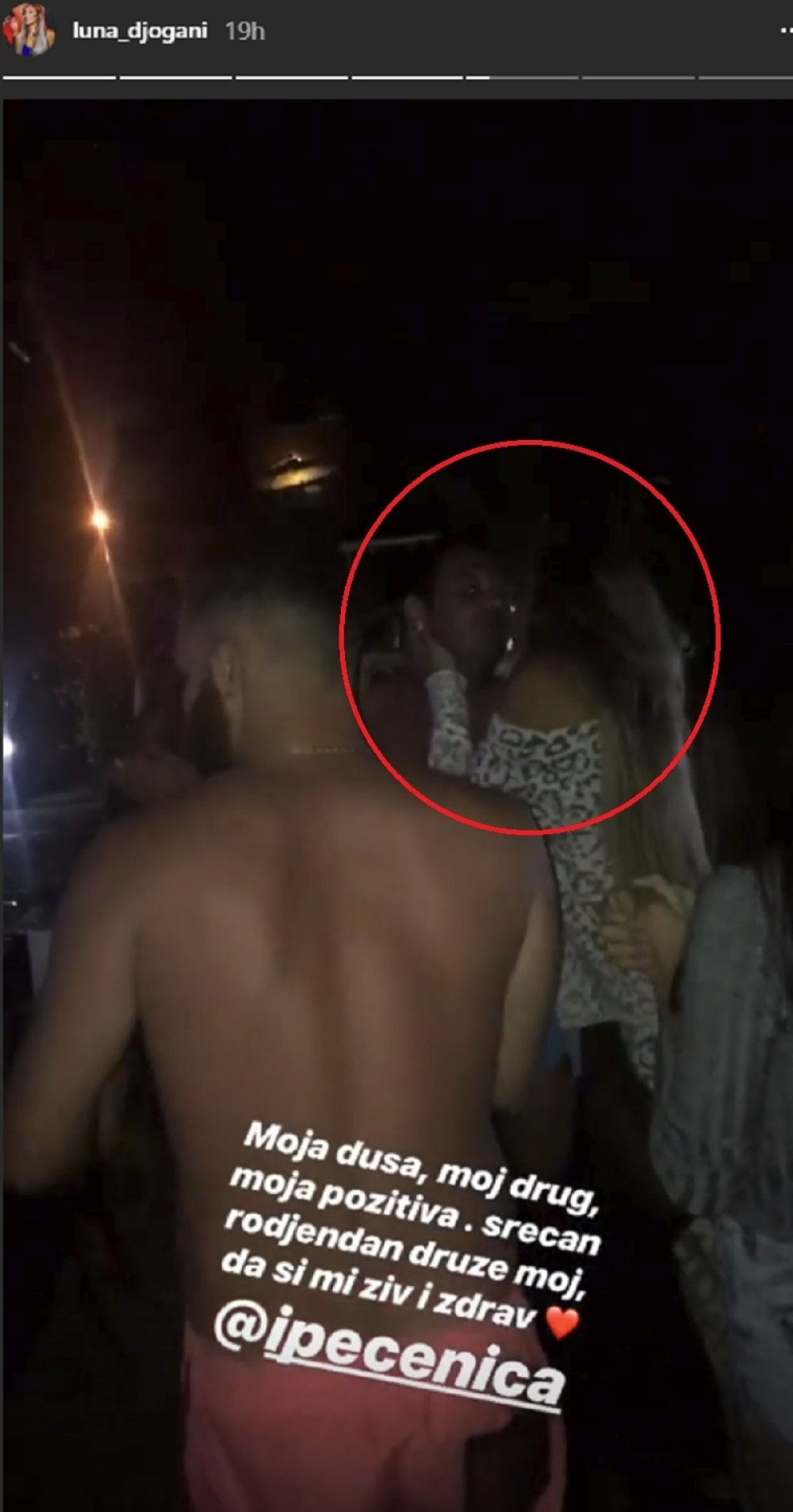 Luna UHVAĆENA kako se LJUBI sa drugim muškarcem! (FOTO)