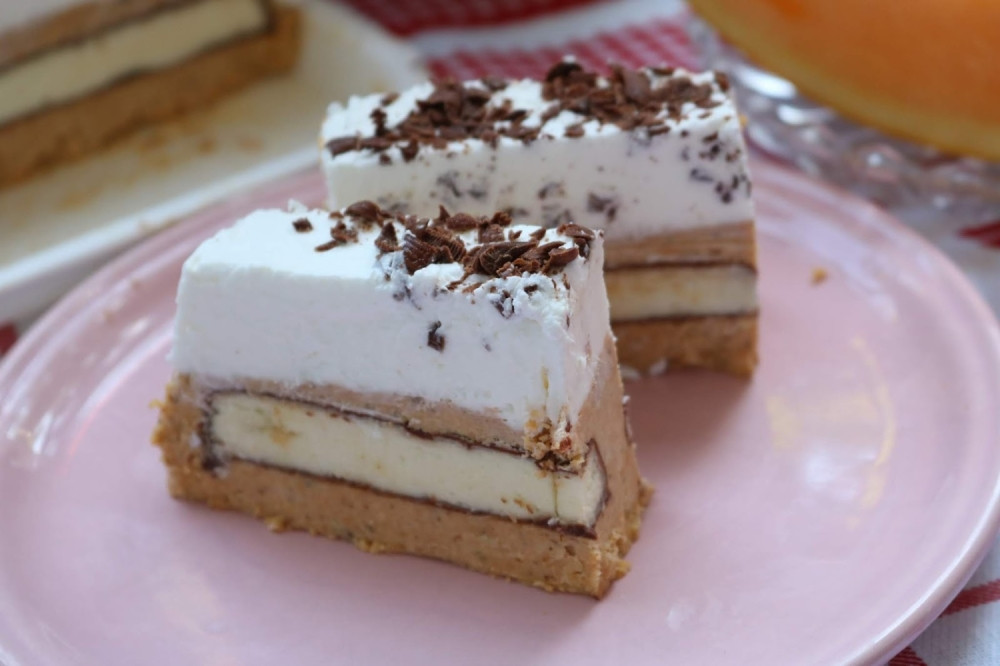 Kremasta torta sa KEKSOM i dinjama, gotova za 15 minuta!