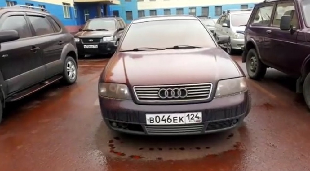 Građane prepala KRVAVA KIŠA, a objašnjenje njenog porekla je JEZIVO! (FOTO + VIDEO)