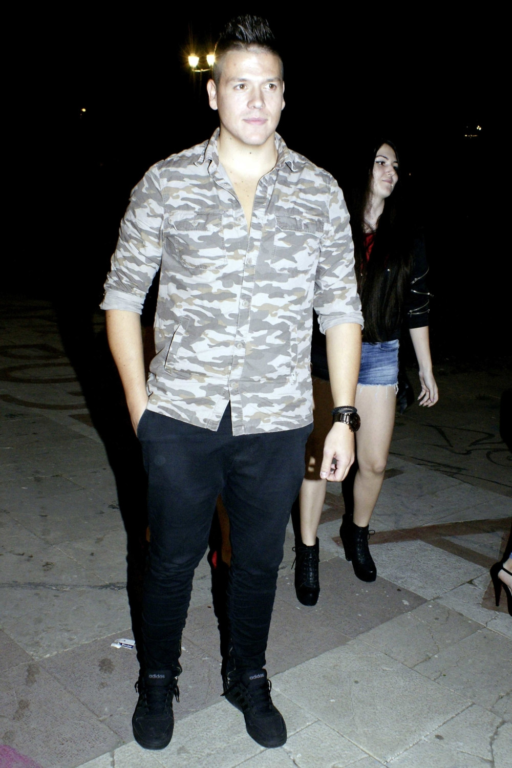 Sloba ne prestaje da nas iznenađuje! Posle Kije i Lune, žene navalile na njega, HOĆE I GRUPNJAK!