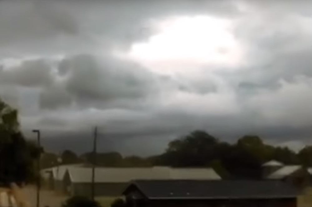 Bog se ukazao vernicima na nebu, OVO JE DOKAZ?!