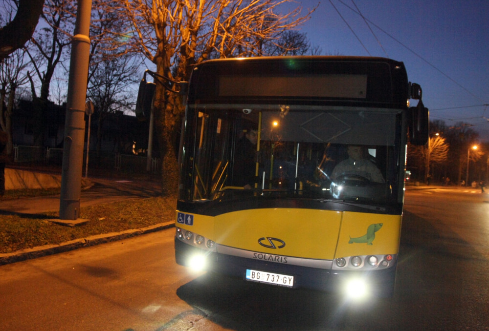 Vozač GSP-a zaustavio autobus da spasi život muškarcu, ali onda je usledila brutalna reakcija ostalih putnika