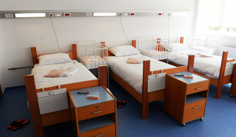 Sutradan preminula! Lekari odbili da objasne kako! Sud se već bavi slučajem. Troje dece ostalo bez majke