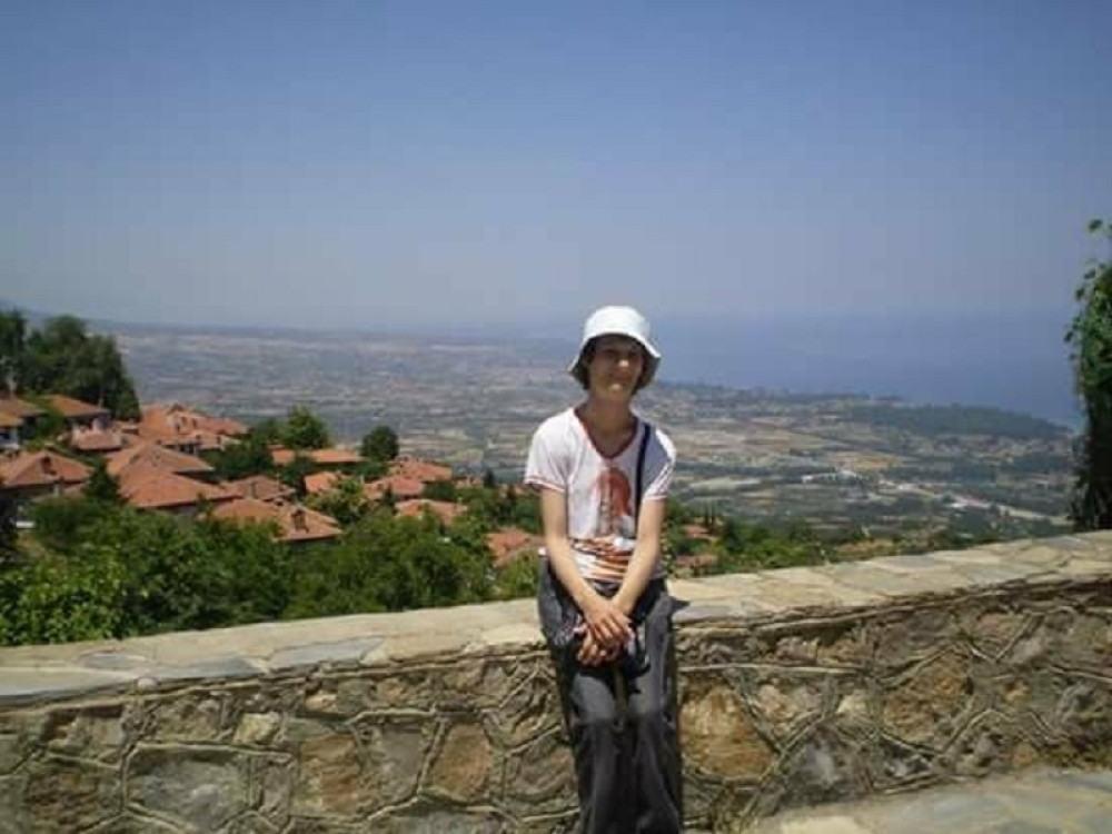 Bojana je ceo život posvetila školovanju, a zbog jednog OGROMNOG PROBLEMA ne može da nađe posao!