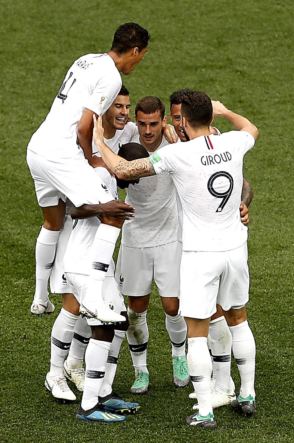 Francuzi rutinski do polufinala, golman Urugvaja katastrofalan 2:0