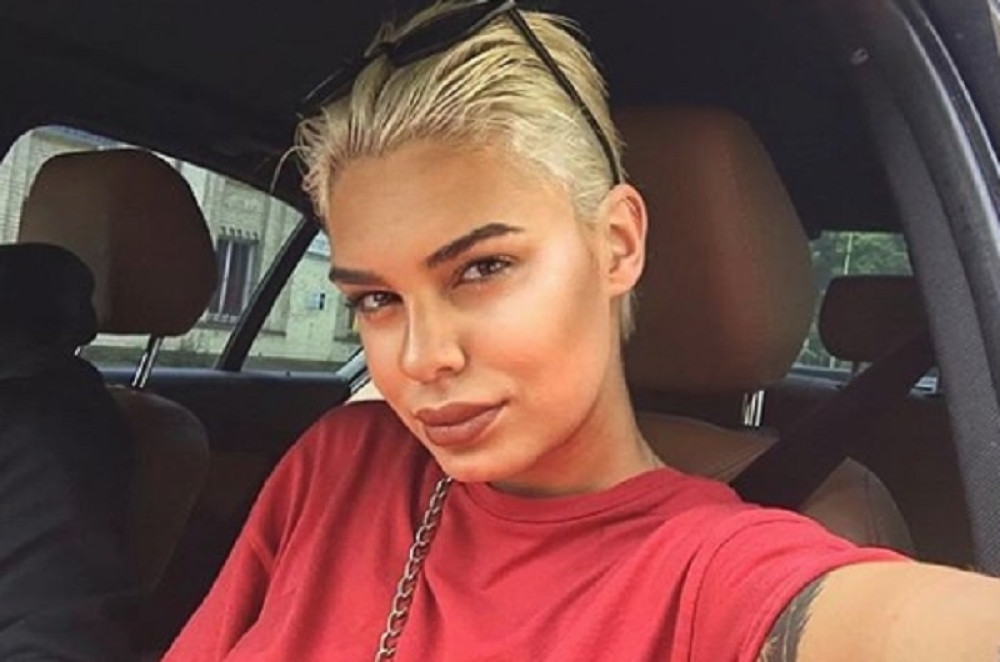 OVO ĐEKSONU NIJE DOPUŠTALA! Mina Vrbaški u eksplicitnom izdanju sa novim dečkom!