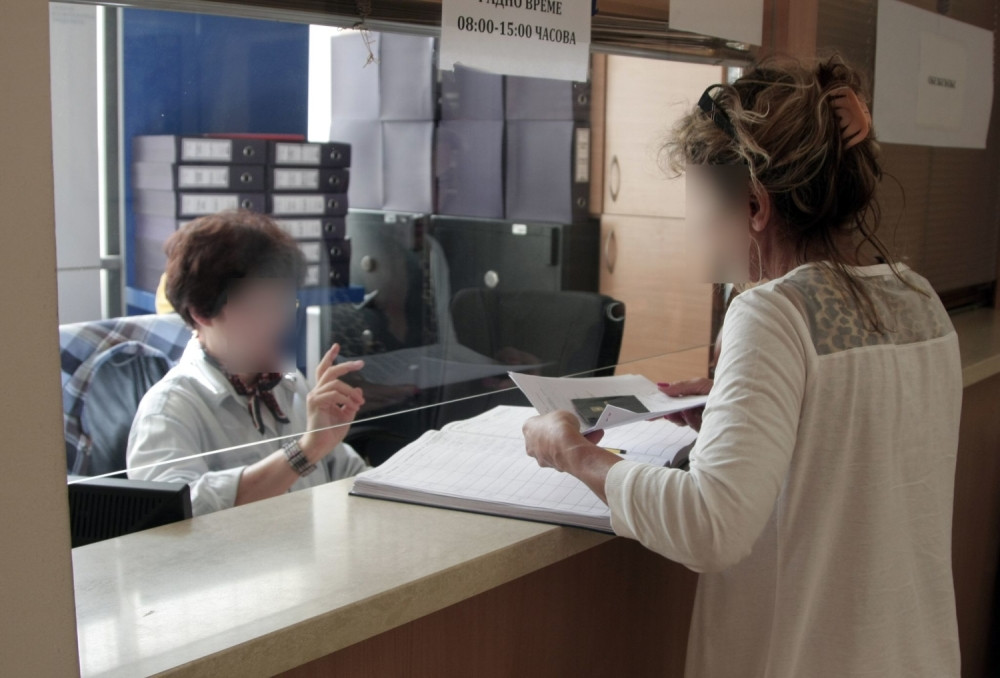 U besu joj rekla "umukni, glupačo!", a sad joj preti kazna! Zavrteće vam se u glavi koliko mora da plati za uvredu!