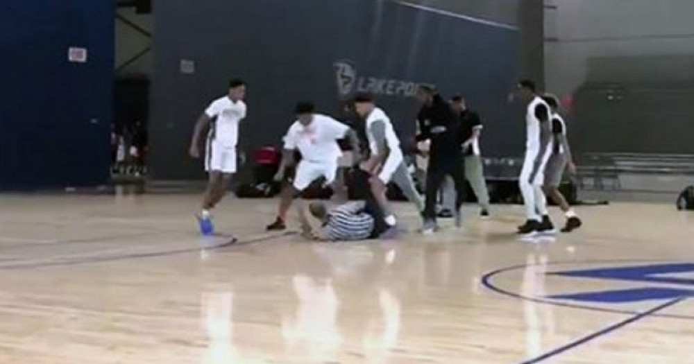 Igrači KRVNIČKI PRETUKLI sudije, jednom umalo SMRSKALI LOBANJU! (VIDEO, 18+)