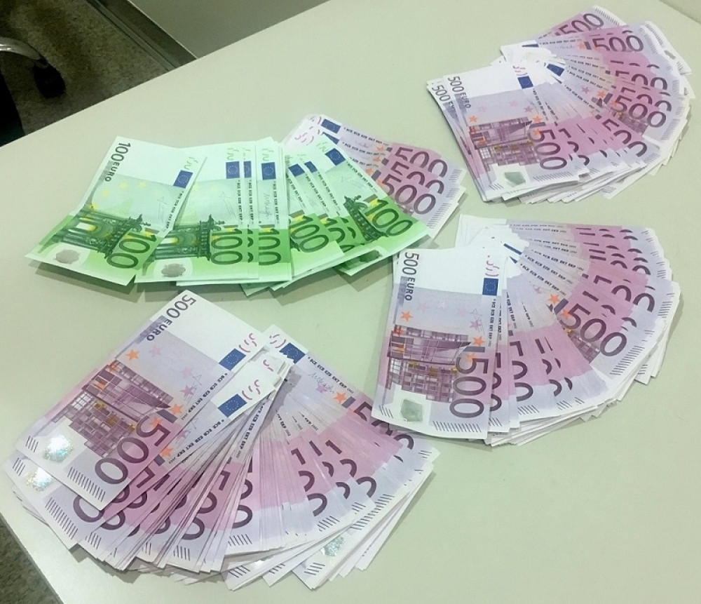 Svim starijim od 25 godina odmah dati 120.000 evra u kešu! Ja sam plan napravio i izeno na 1232 stranice!