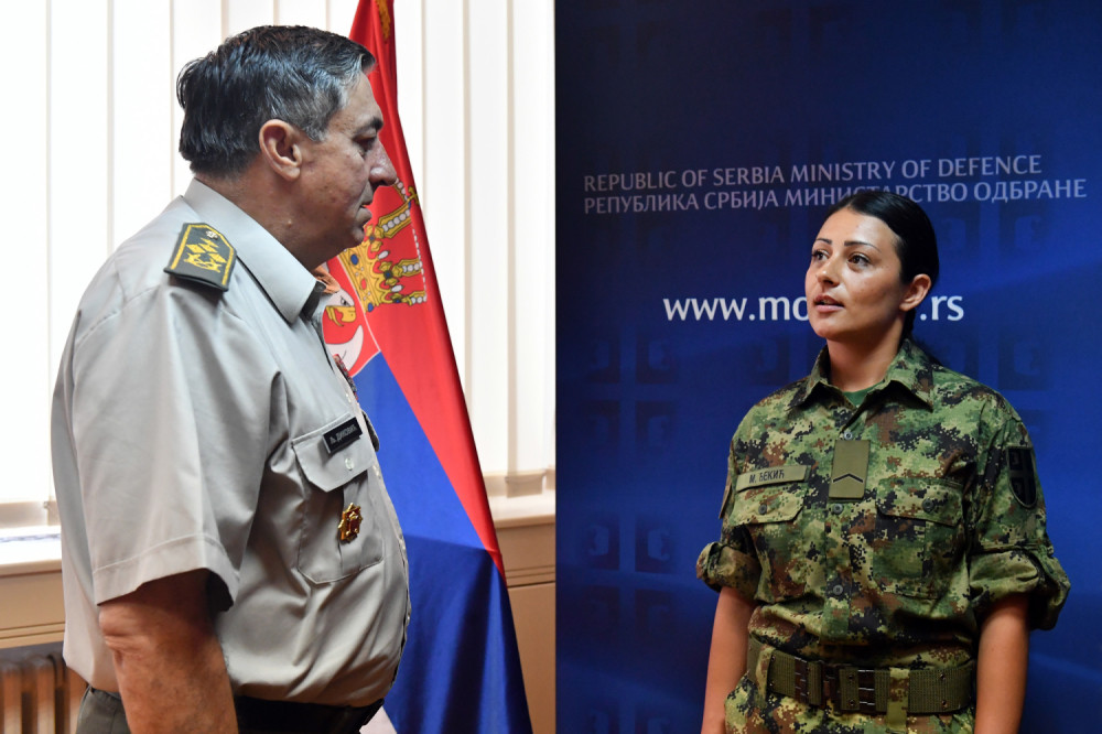 Milica je neverovatna žena, VOJNIK, a sada je i HEROJ, evo i zašto!