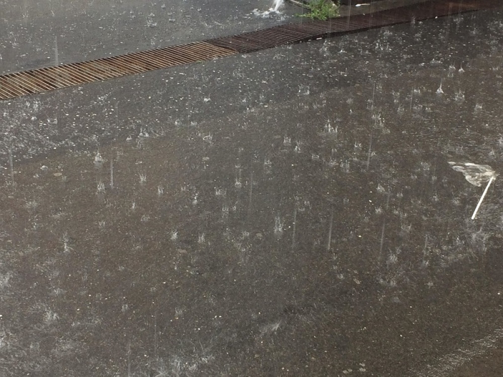 Pažnja, iako dan počinje lepo, čekaju nas obilne padavine!