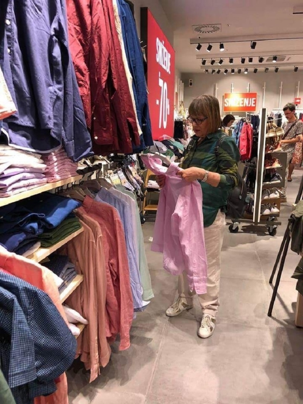 Iznenadićete se gde Nataša bira odeću!