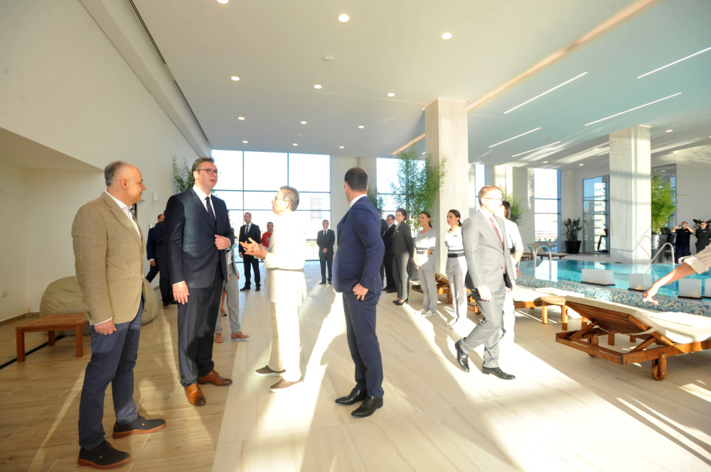 U ovakvom luksuzu žive holivudske zvezde, a danas je spektakularno otvoren i u Beogradu, pogledajte kako izgleda!