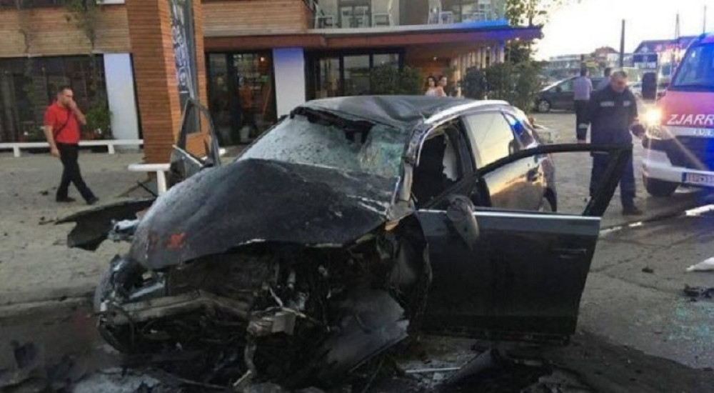 Auto POKOSIO ljude na autobuskom stajalištu! Ima MRTVIH