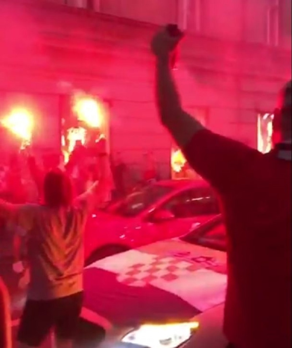 Srbi ih pretiču u svakom smislu! Ne mogu sebi to da OPROSTE! Lijepa njihova PUCA po svim šavovima!