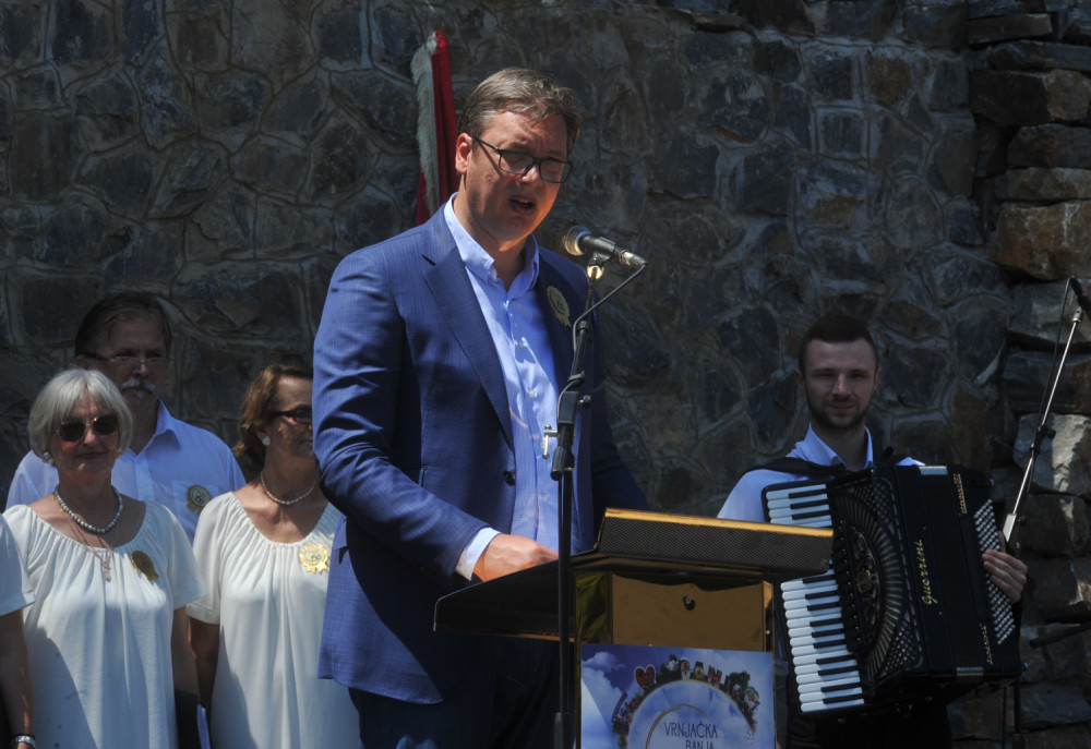 Vučić: Za TRI MESECA veće plate, i to ZNATNO!