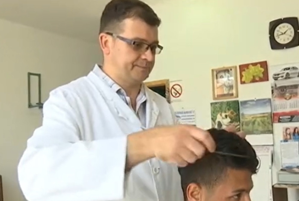 Za frizera Željka svi znaju, a STRANCI mu zahvaljuju NA ČISTOM SRPSKOM, razlog je fenomenalan!