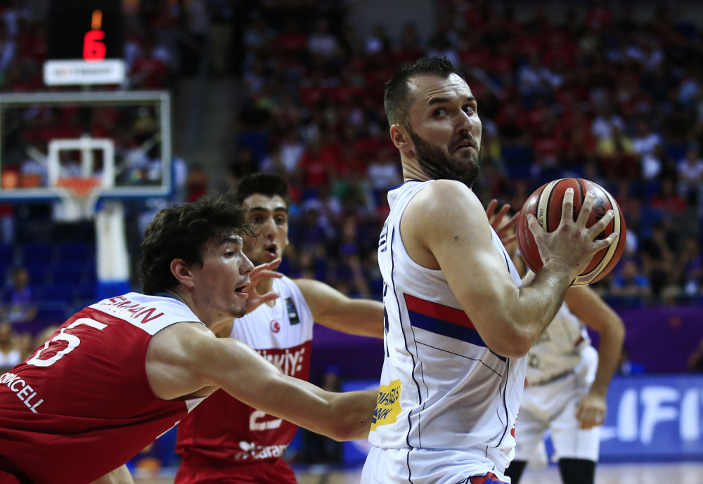 ONI koji su u SRBIJI navijali za NOGOMETNU reprezentaciju NAVIJALI su i za ŠAHOVNICU!