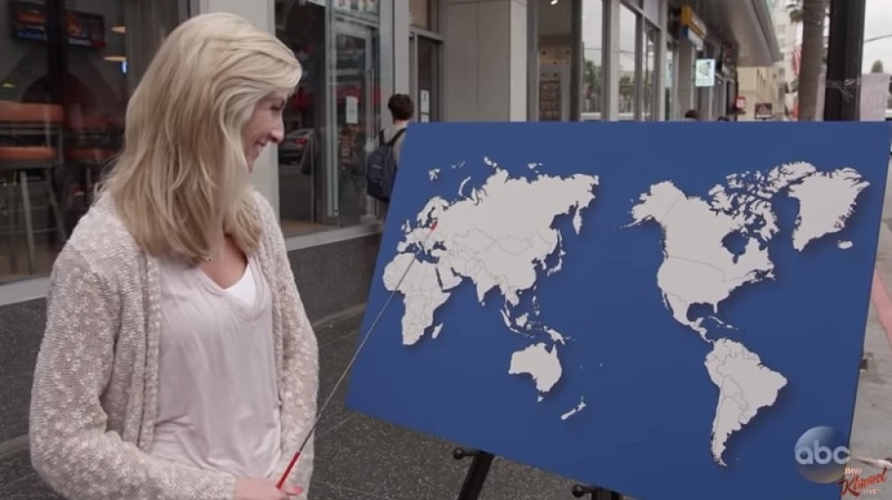 Tražili su im da POKAŽU BAR JEDNU ZEMLJU na karti, nisu imali POJMA, a onda se pojavio ON!