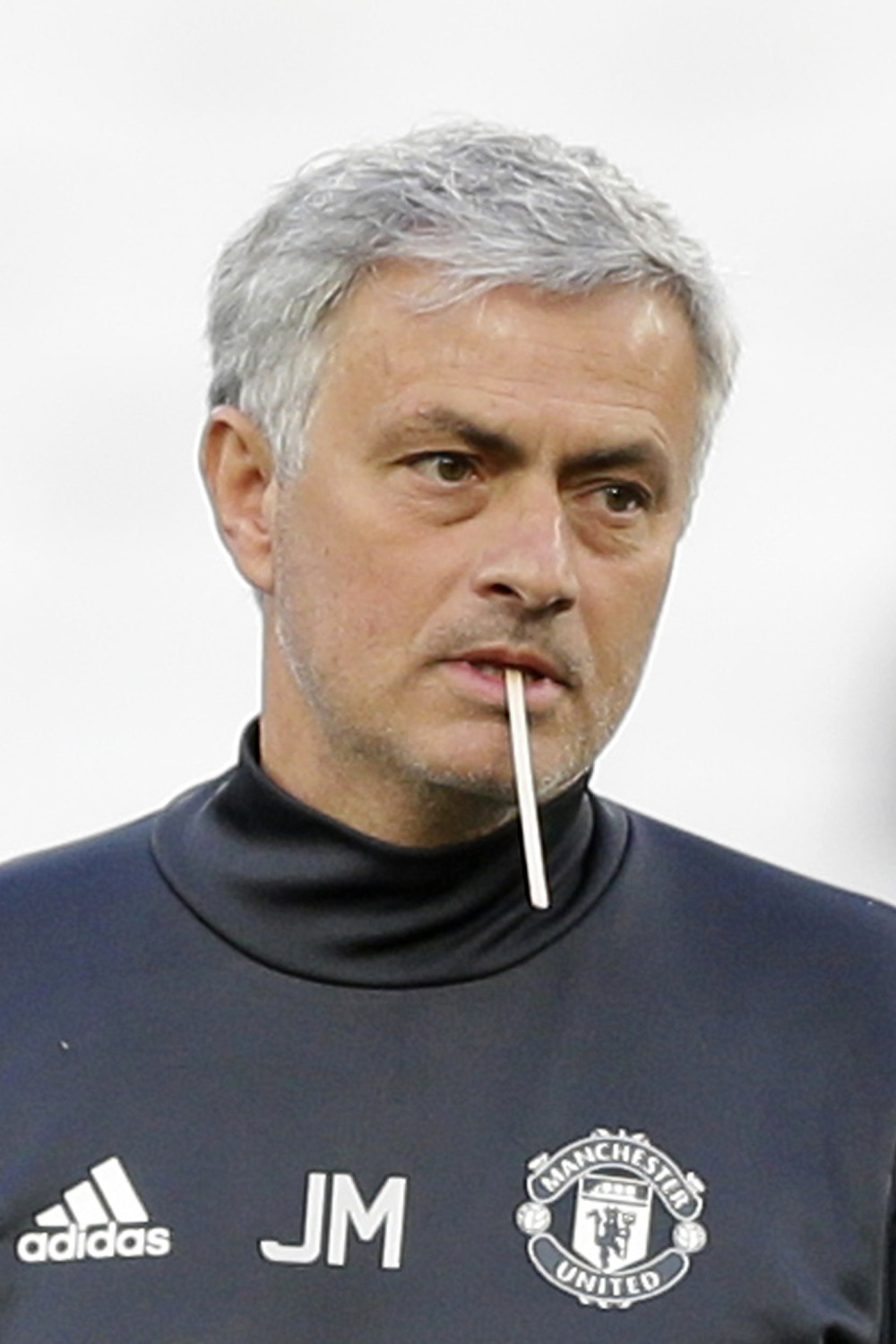 Navijači Junajteda IZNAJMILI avion da oteraju upravu! (FOTO)