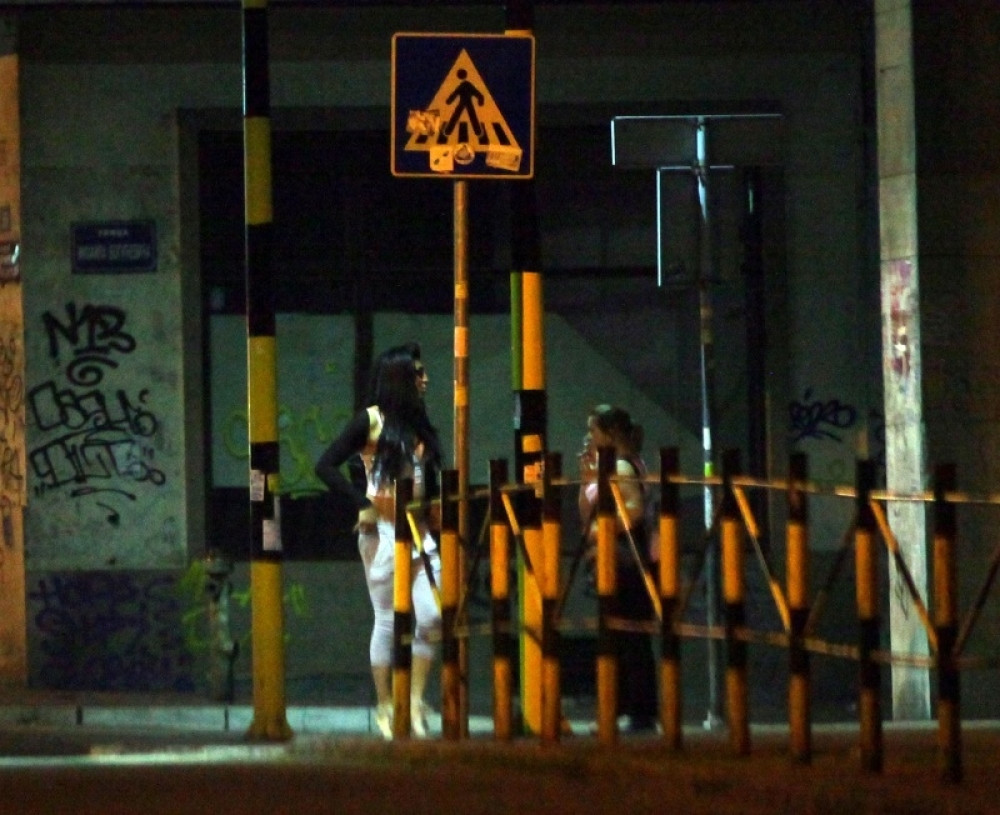 Devojčice i žene masovno nestaju! Strahuje se da im vade organe i primoravaju na prostituciju, policija o svemu ćuti!