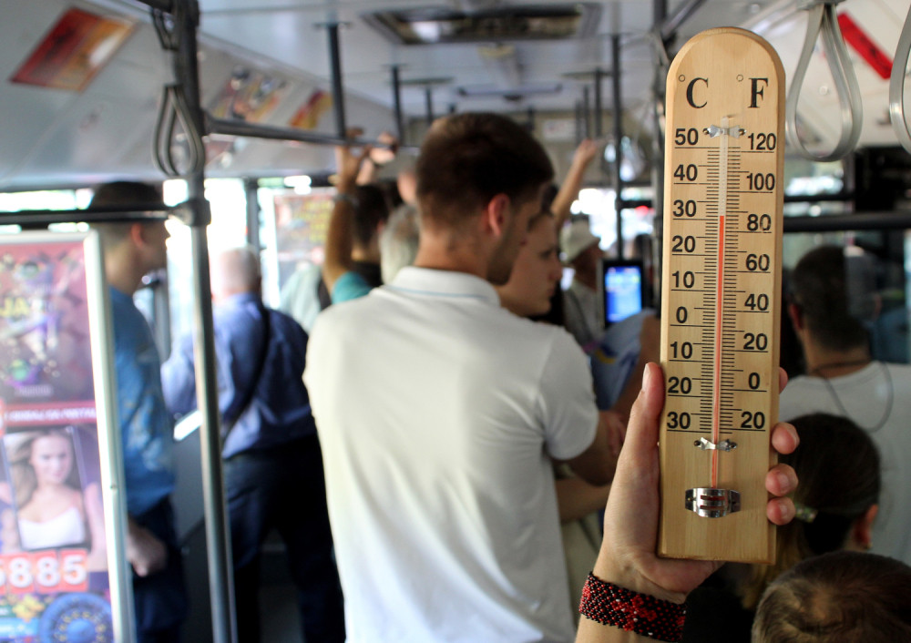 Na snazi je NARANDŽASTI METEOALARM, ima da PRŽI KAO LUDO! Pred kraj meseca HLADAN TUŠ!