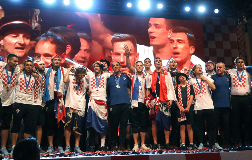 Crnogorski zelenaš preti reprezentativcu "kockastih": MASAKRIRAĆU TE, SILOVAĆU TI DETE i majku!