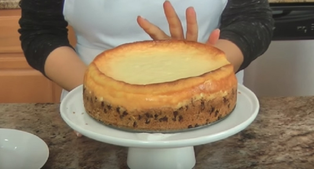 Ovo je univerzalna kora za SVE TORTE, jedna jedina smesa za BAŠ SVAKU POSLASTICU!