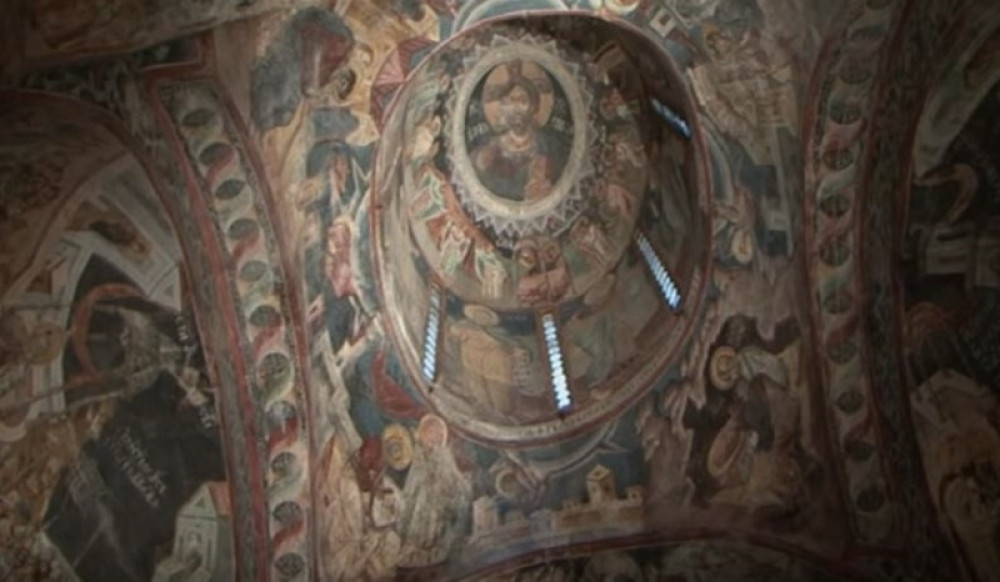 Čudo u Požarevcu, dok su krečili ukazali se likovi svetaca!