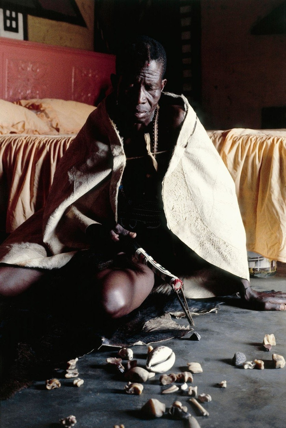 Vrača-početnika umalo linčovali jer nije uspeo da VASKRSNE MRTVACA, ali tu nije bio kraj njegovih muka!