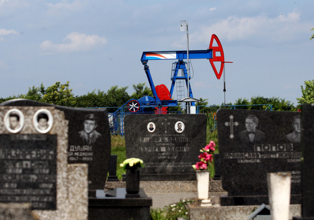 NIS uništava srpska naftna polja i TRUJE nam vodu!